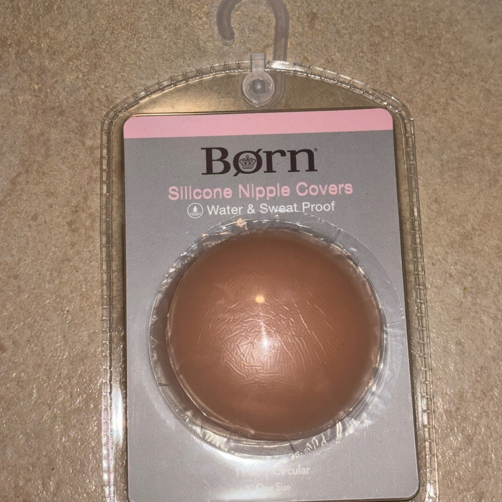 Born Silicone Nipple Covers in Pink and Gray